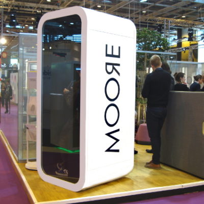 Cabine téléphonique Framery salon Bureaux Expo 2014 Moore