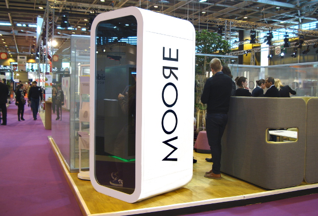 Cabine téléphonique Framery salon Bureaux Expo 2014 Moore
