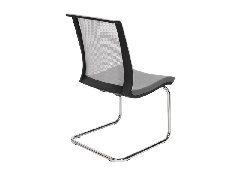 Chaise visiteur EVA noir avec dossier résille et piètement luge métal NARBUTAS