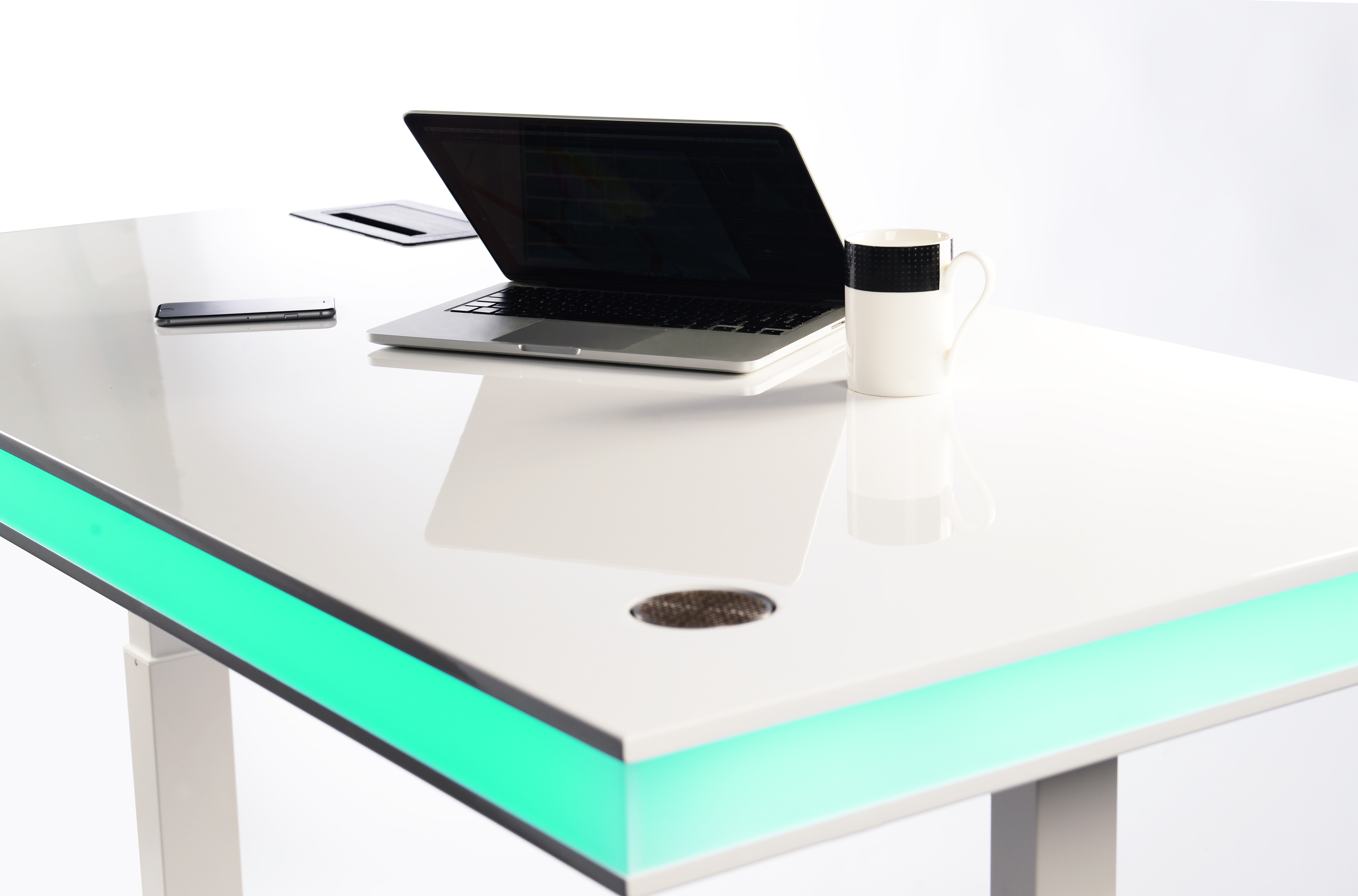 table air laquée blanc et lueur verte