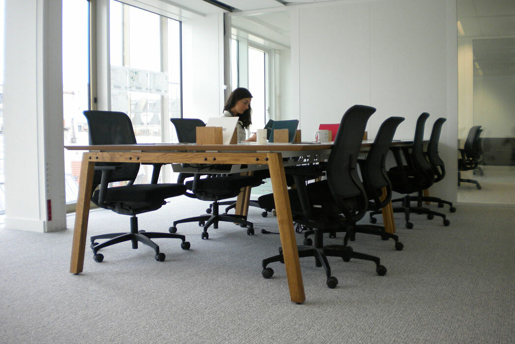ELEPHANT - Mobilier sur mesure : casiers, alcôves acoustique, table projet - PARIS (75) (8)