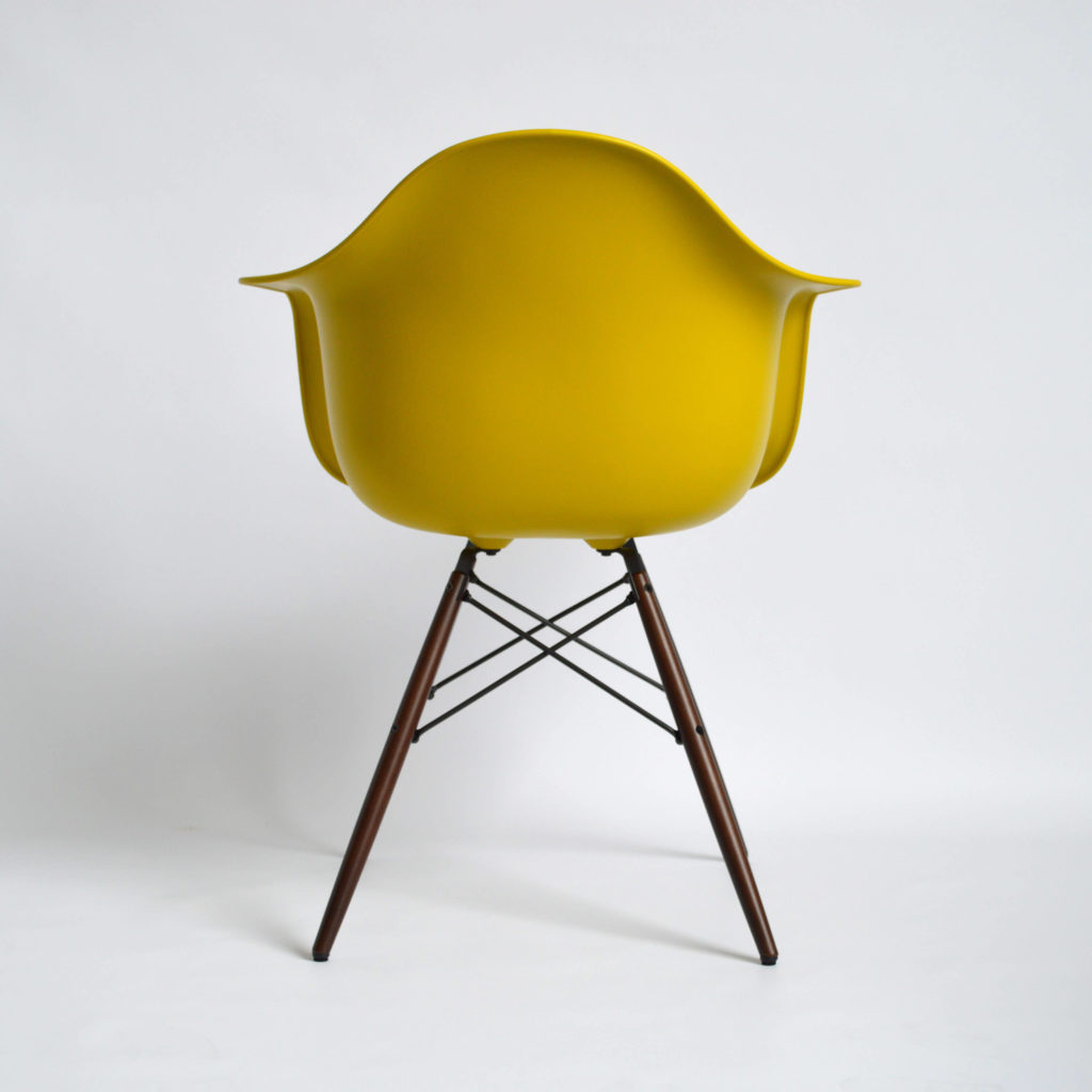 Vitra-Eames-DAW-04-senf