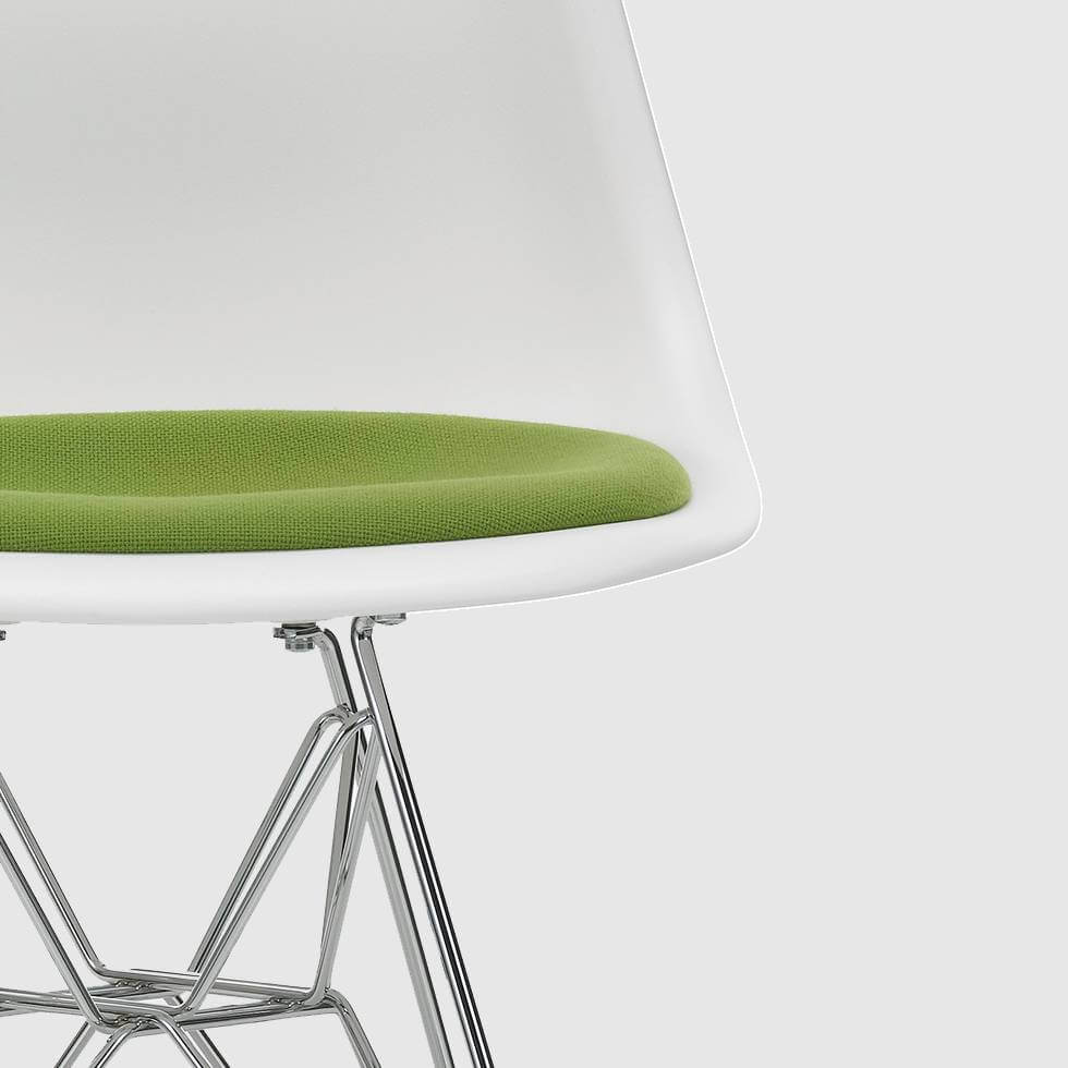 vitra-dsr-eames-plastic-side-chair-dsr-with-seat-c