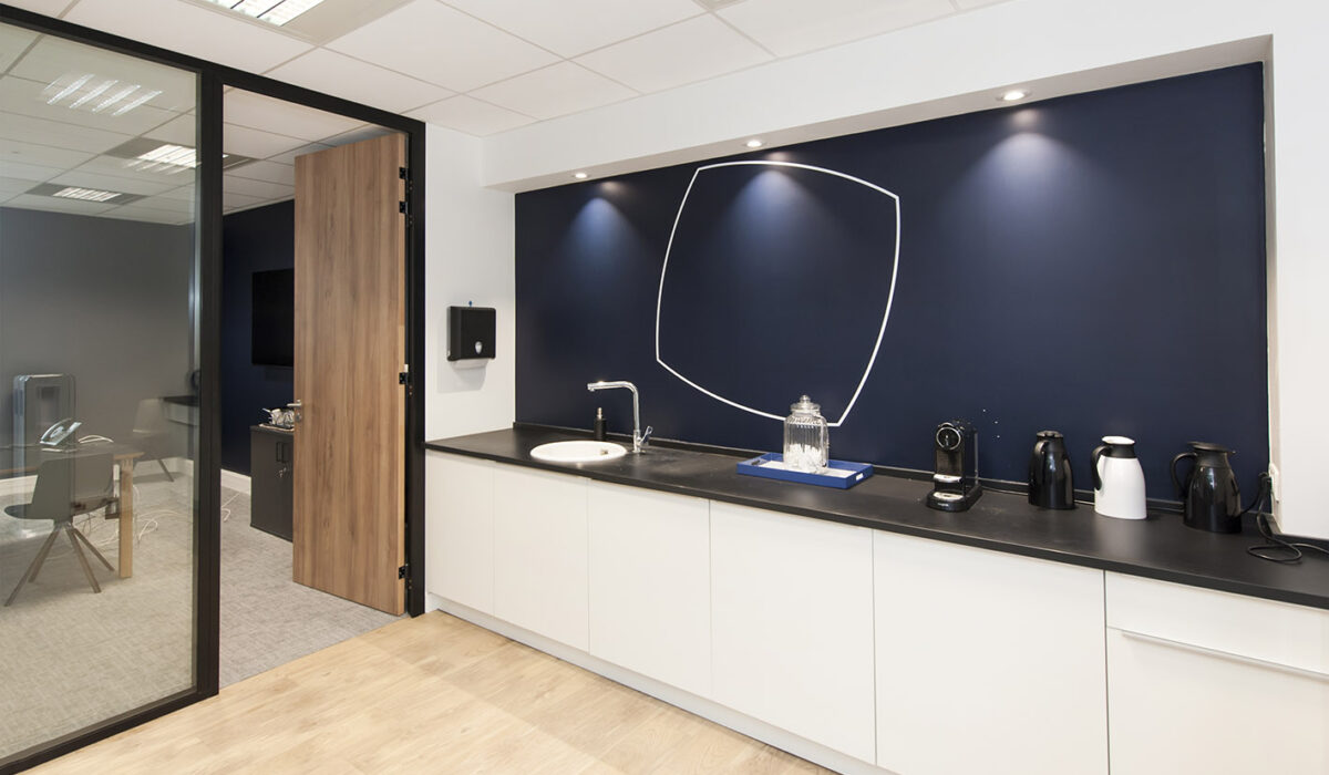 MY MEDIA - Aménagement salle de réunion, espace lounge, bureaux connectés  - Hauts-de-Seine (92) (11)