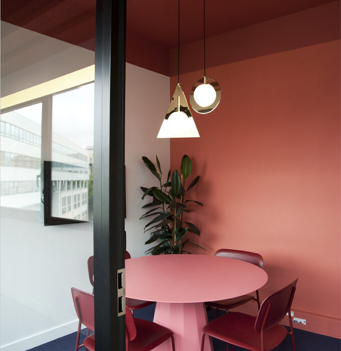 CREPUSCULE - Aménagement d'espaces de réunions, open space et espace lounge - Hauts-de-Seine (92) (7)