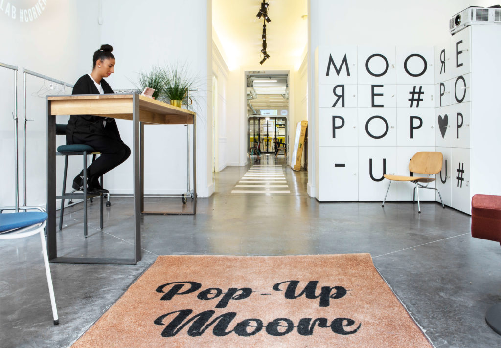 Pop up Moore