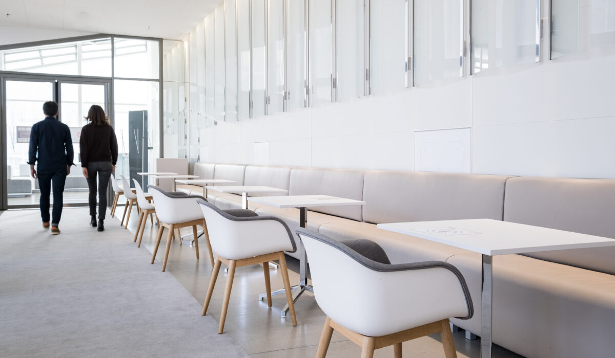 SAINT-GOBAIN - Aménagement d'espace collaboratif, cafétéria, zone d'accueil -  Hauts-de-Seine (92) (12)
