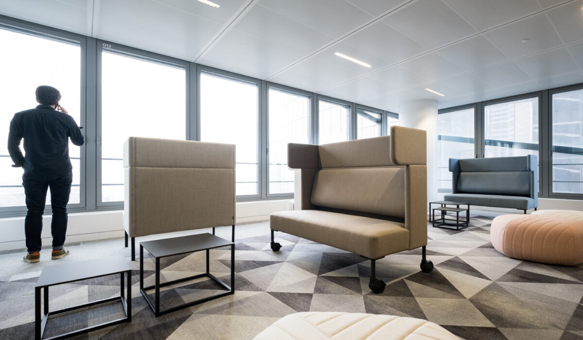 SAINT-GOBAIN - Aménagement d'espace collaboratif, cafétéria, zone d'accueil -  Hauts-de-Seine (92) (2)