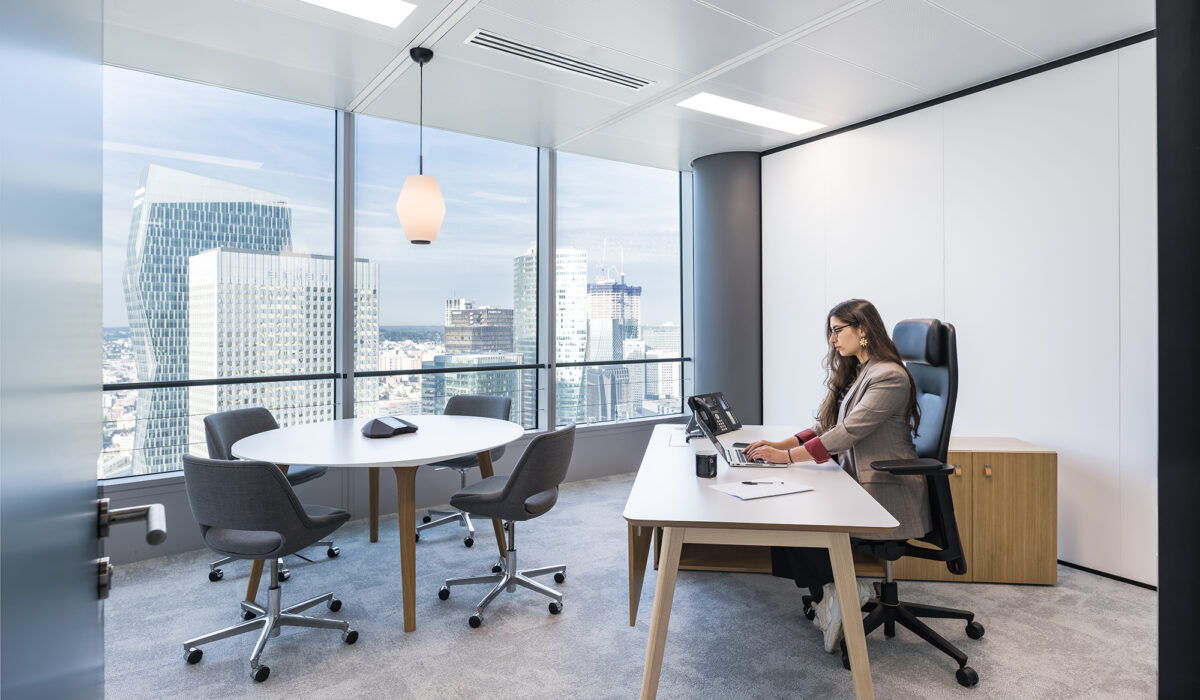 AIG - Aménagement des espaces en open-spaces, de détente et des salles de réunion - Hauts-de-Seine (92) (1)