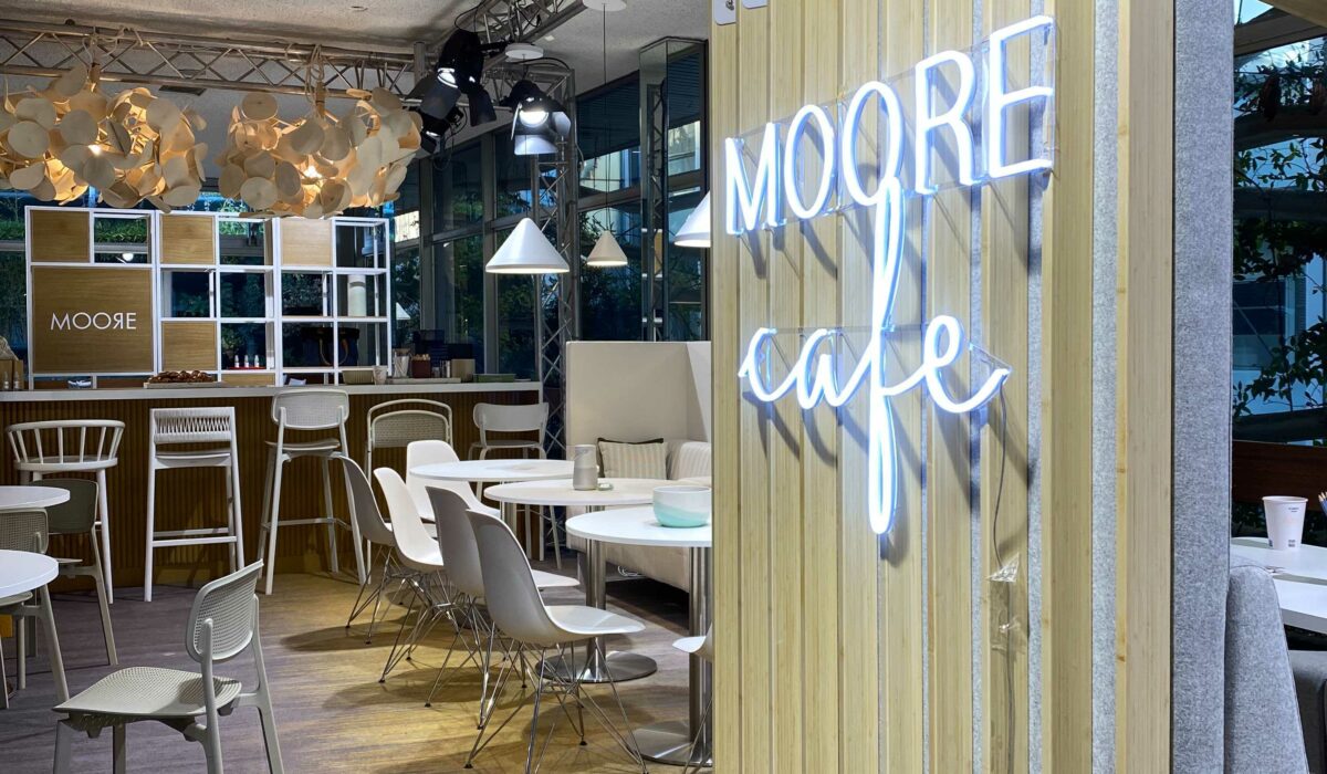 MOORE cafe