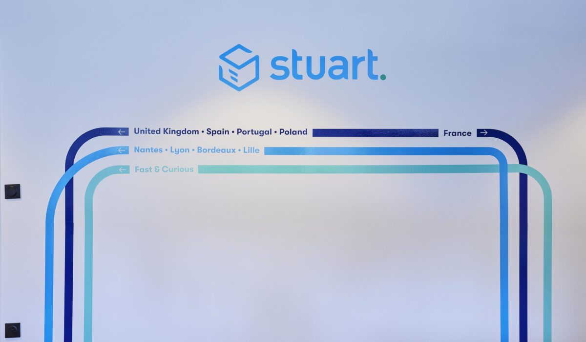 1010_LE_22 04 30_STUART_4F