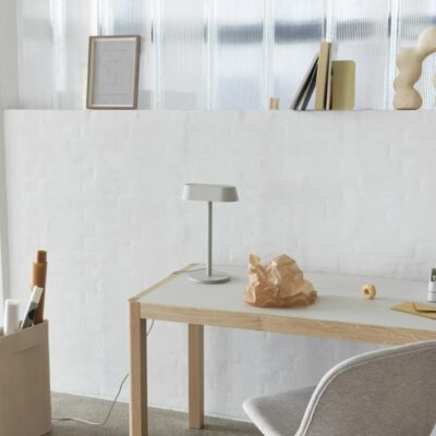 LAMPE DE TABLE - LINEAR - MUUTO