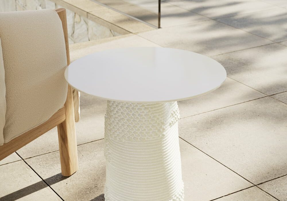 Plumon-table