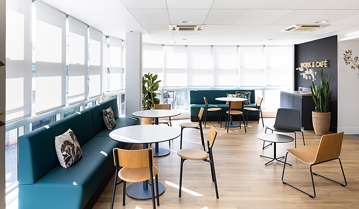 MICROPOLE - Aménagement des espaces de travail, salles de réunion, cafétérias, work café, espaces collaboratifs et cabines acoustiques - Hauts-de-Seine (92) (1)