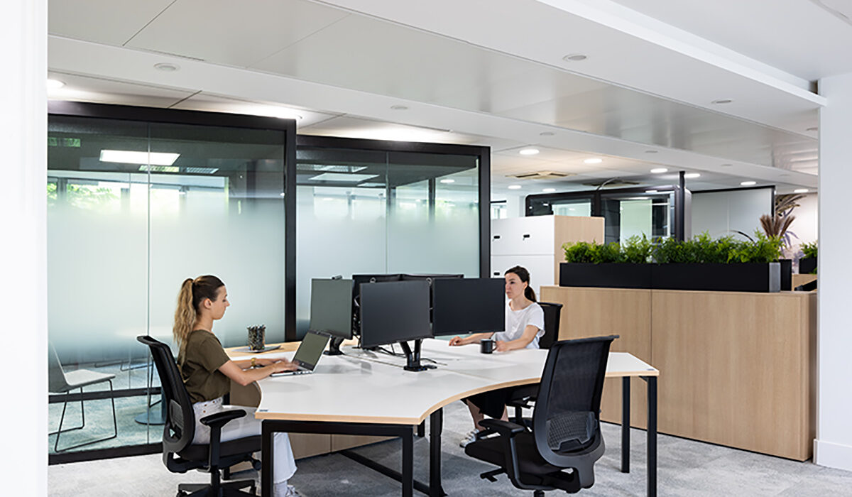 MICROPOLE - Aménagement des espaces de travail, salles de réunion, cafétérias, work café, espaces collaboratifs et cabines acoustiques - Hauts-de-Seine (92) (7)
