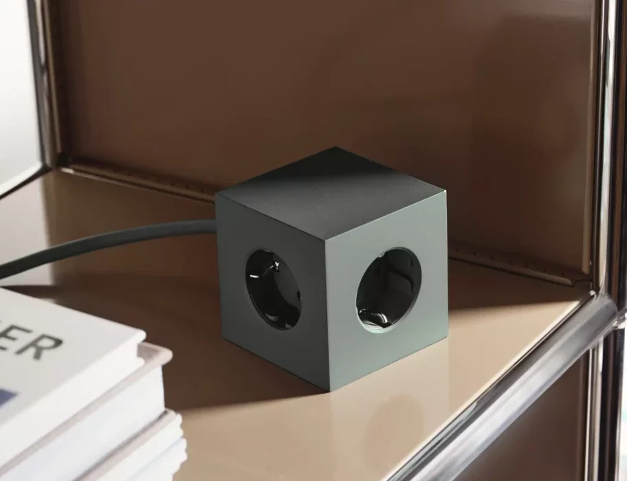 MULTIPRISE-SQUARE-AVOLT-