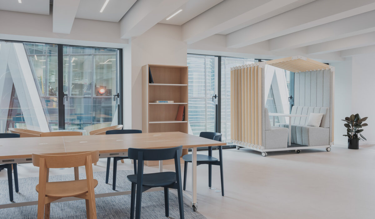 EMERIA - Aménagement espaces de travail, salles de réunion & accueil  - LA DÉFENSE - COURBEVOIE (19)