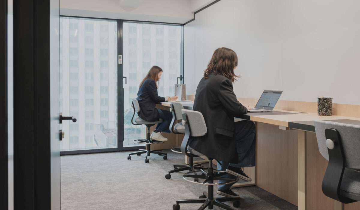 EMERIA - Aménagement espaces de travail, salles de réunion & accueil  - LA DÉFENSE - COURBEVOIE (20)