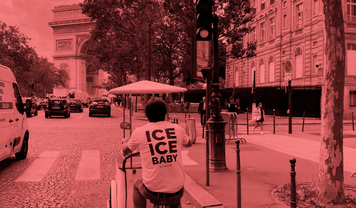 AMOORE - photo rouge chariot ice ice baby