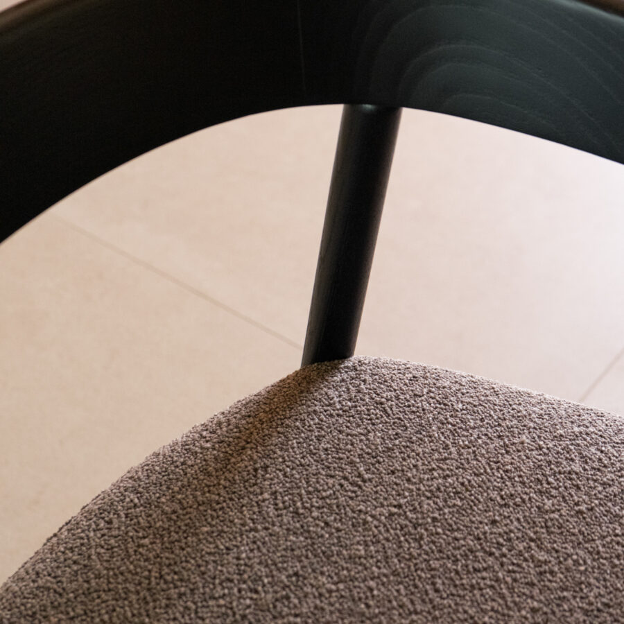 Omelette-Editions_Nua_Chair_16