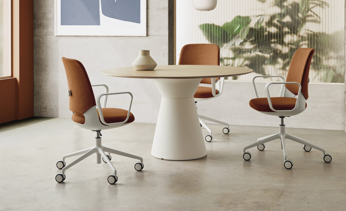 Inclass - Mobilier Design X Moore Paris