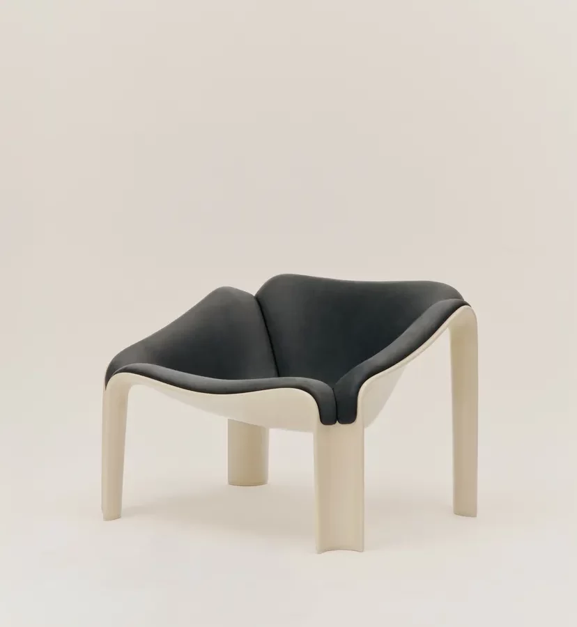 Assise lounge F300 - Gubi, Chaises & Fauteuils (6)