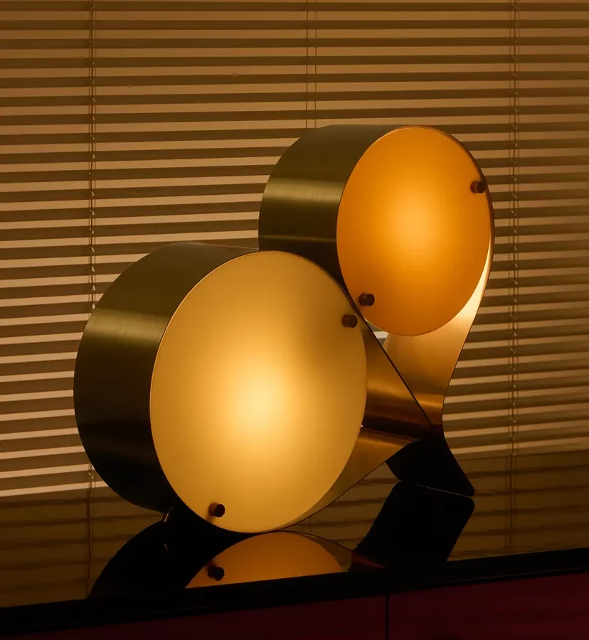 Coppia table lamp - Gubi, Luminaires design (2)