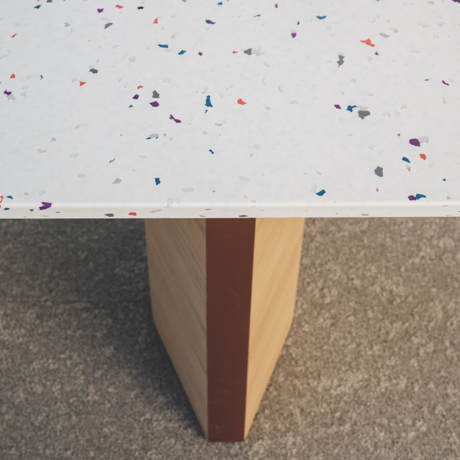collection MOORE table Groove zoom détails 3