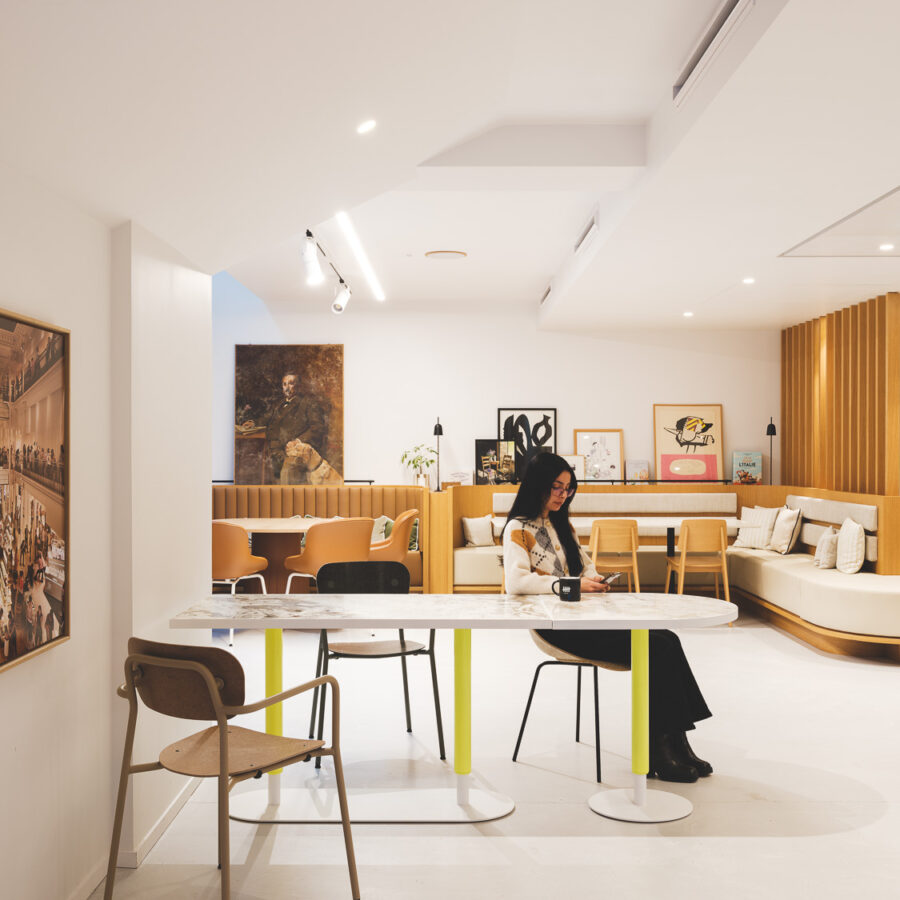 TABLE STROBI - COLLECTION MOORE, Mobilier tertiaire lounge & hospitality (1)