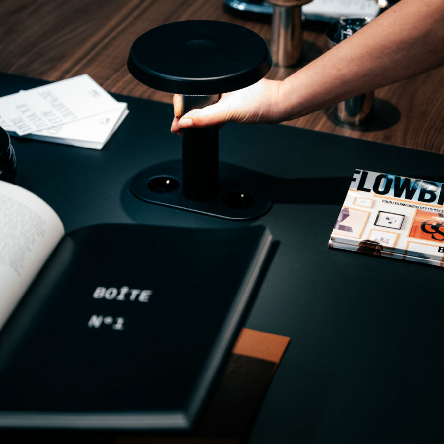 LAMPE NOMAD 01​ - FORMING & FUNCTION​, Luminaires design (1)